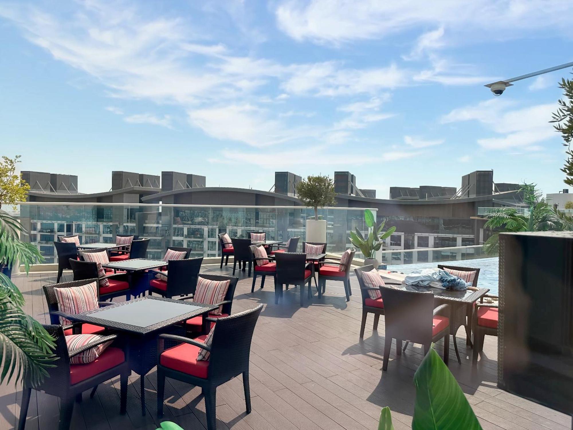 Apartment Luxe Lagoon Palm Private Access With Infinity Pool & Bar